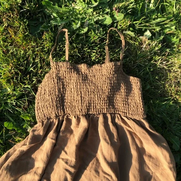 Z SUPPLY BEACHSIDE MIDI SUNDRESS SMOCKED BODICE SLEEVELESS AIRY LIGHTWEIGHT SZ S - Picture 3 of 7